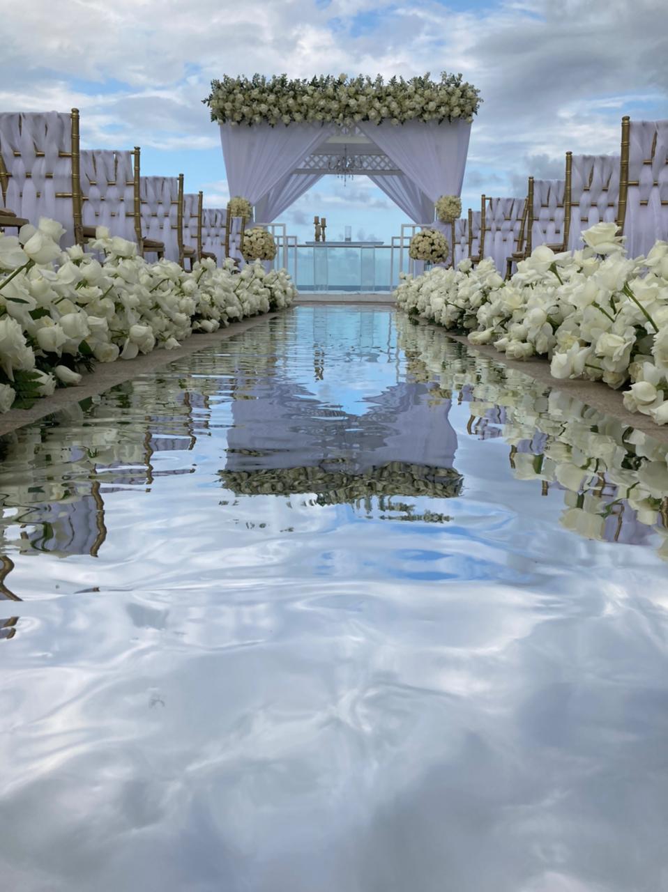 Mirror Aisle White Roses Walkway And Top Frontal Gazebo Grecian Style Tiffany Gold 