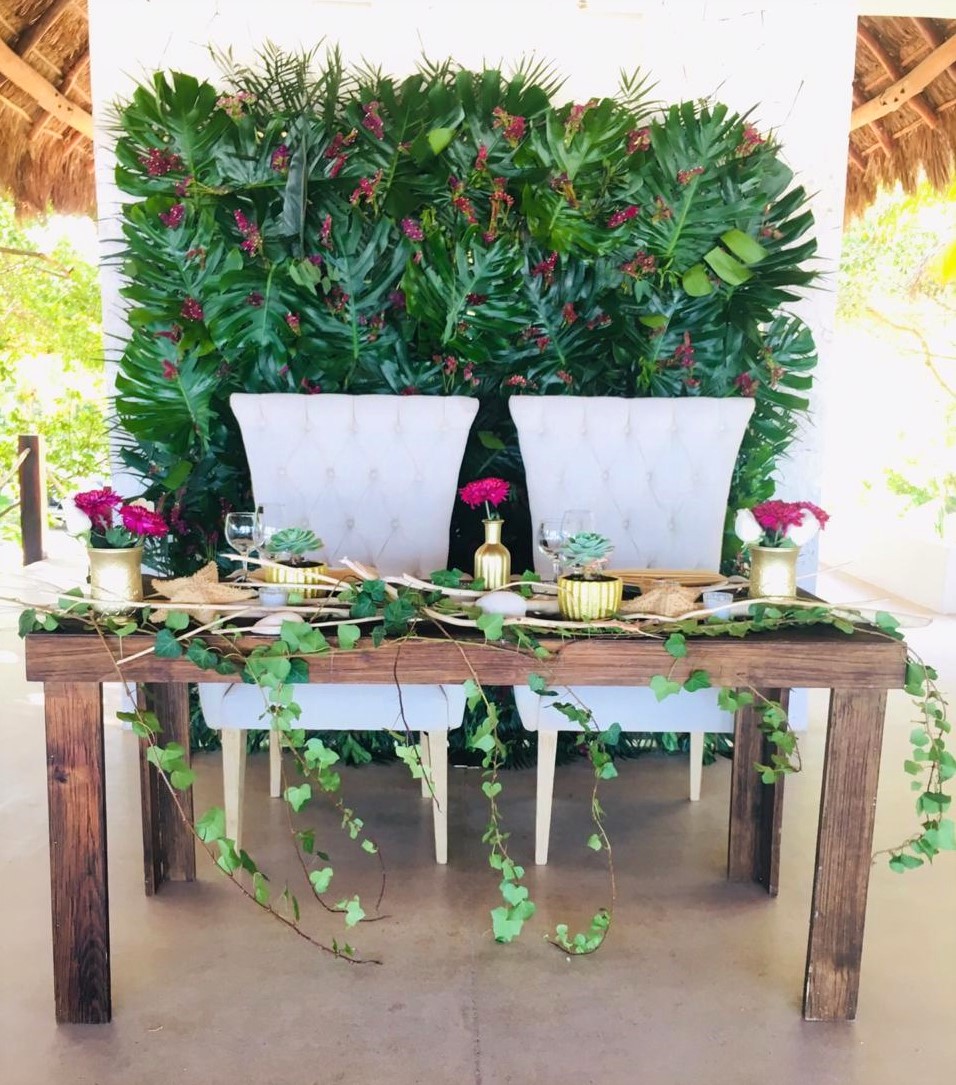 Monstera and Mums Backdrop for Wedding couple Sweetheart table